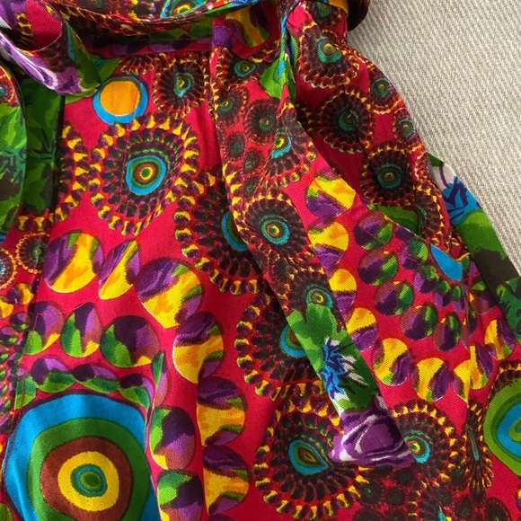 🎉SALE🎉Vibrant Multicolor Patterned Shorts - Picture 3 of 13